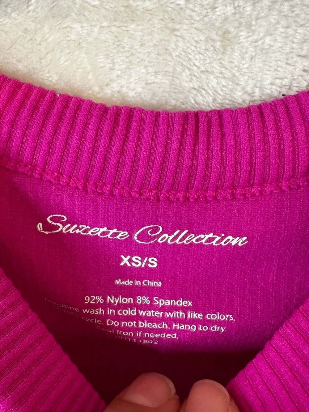 Suzette Collection Ribbed Racerback Crop Tank Top XS/S - Picture 4 of 4